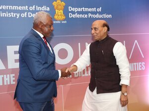Maritime News India Raksha Mantri Rajnath Singh Maritime Domain Awareness Exclusive Economic Zones Republic of Fiji Pio Tikoduadua South Sudan Lt Gen Chol Thon J Balok 004