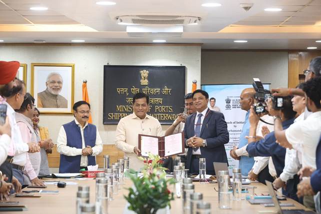 Maritime News India Ports Shipping Waterways Sarbananda Sonowal Sagarmala Finance Corporation Limited SMFCL NBFC MoPSW Shantanu Thakur TK Ramachandran (1)