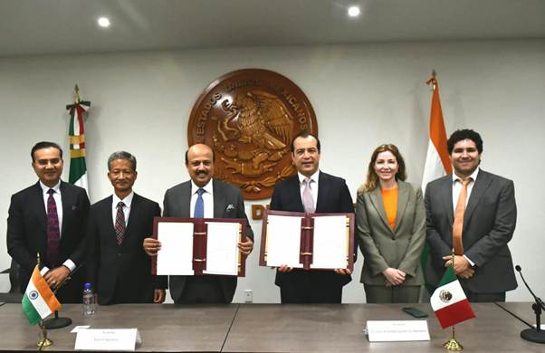 Indian and Mexican officials display signed documents during India–Mexico Preferential Trade Agreement negotiations, covered by Maritime News.